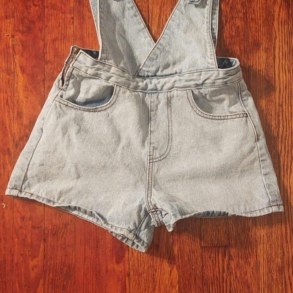 Mudd Light Wash Shortalls/Short Denim Overalls Sz S - Picture 3 of 8